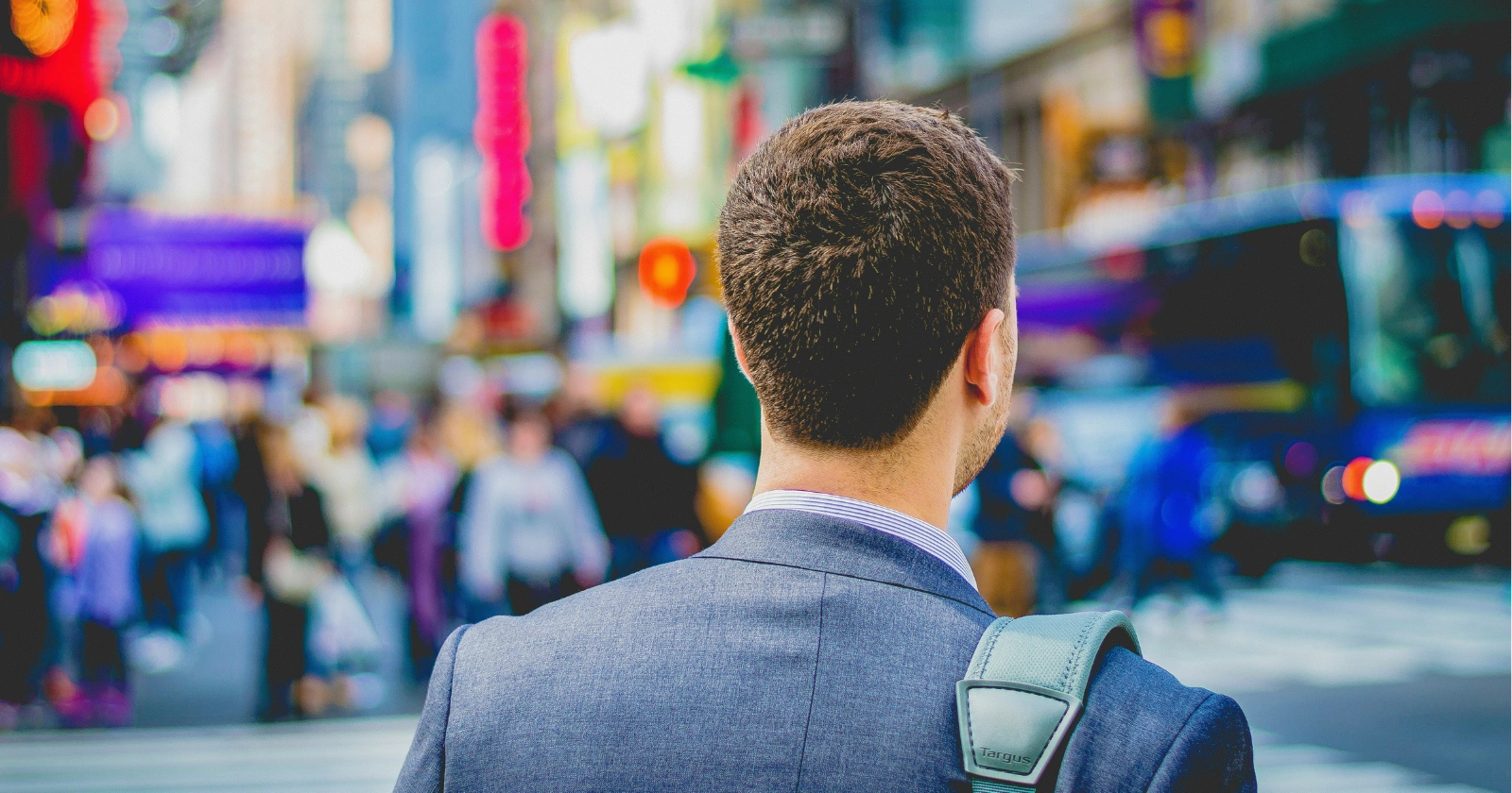AI Job Risks: Economic Impact 2025